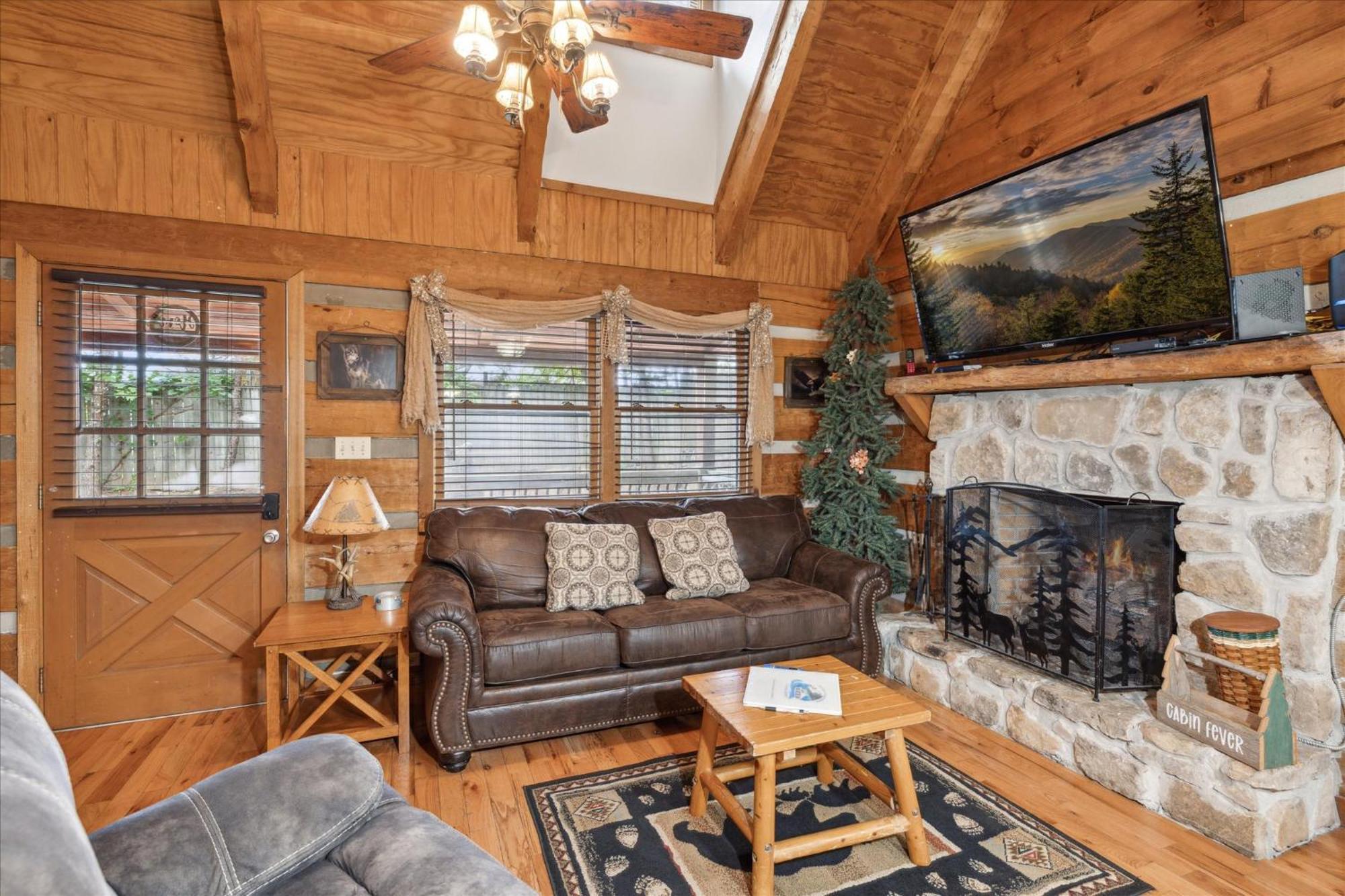 A Charming Cabin, Pool, Firepit, Hot Tub-Jacuzzi Gatlinburg Exterior foto